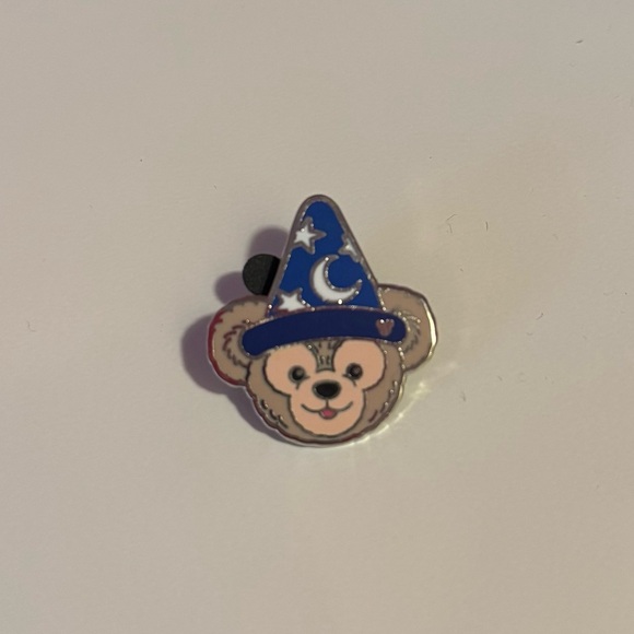 Disney Accessories - Disney Pins - Duffy Bear in Hats Sorcerer Mickey Fantasia Hidden Mickey 2012